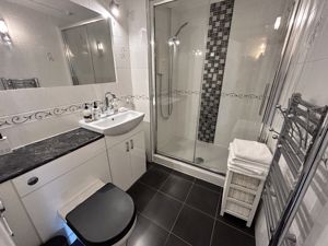 Photo 16- click for photo gallery